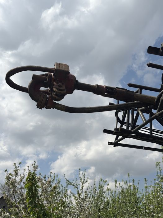 Продаётся буровая установка