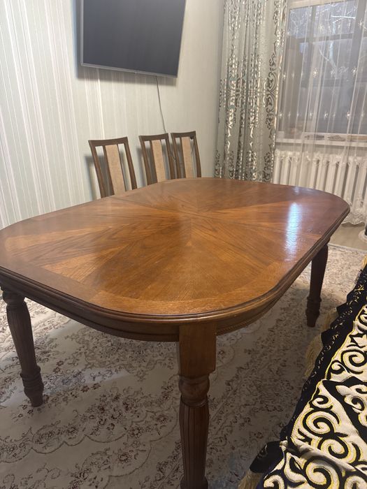 Стол  4 стульями