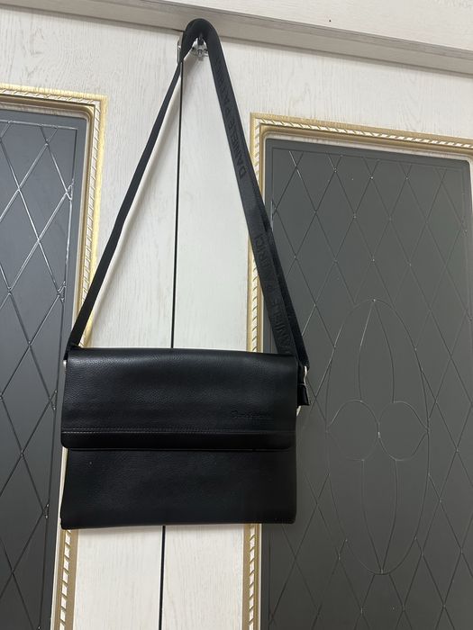 Продам сумочку для студента