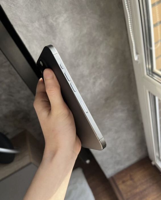 iPhone 15 Pro 256Gb с гарантией