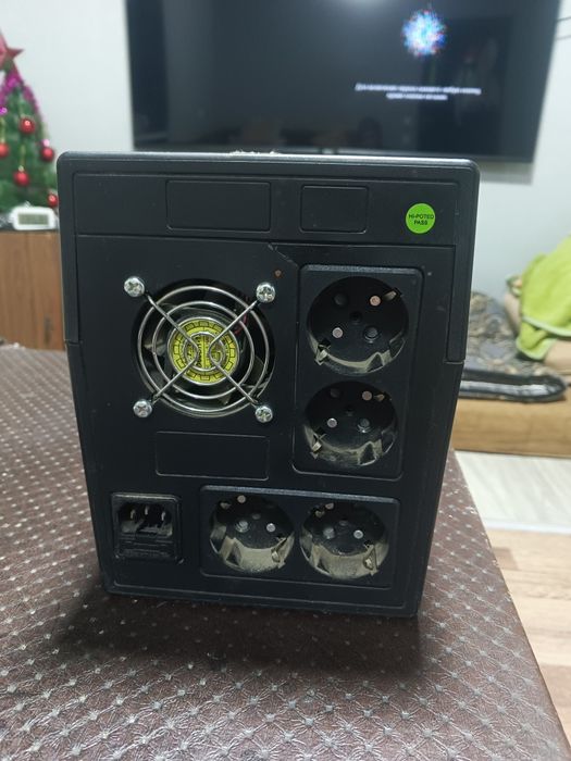 Юпс 2000 ватт. ..