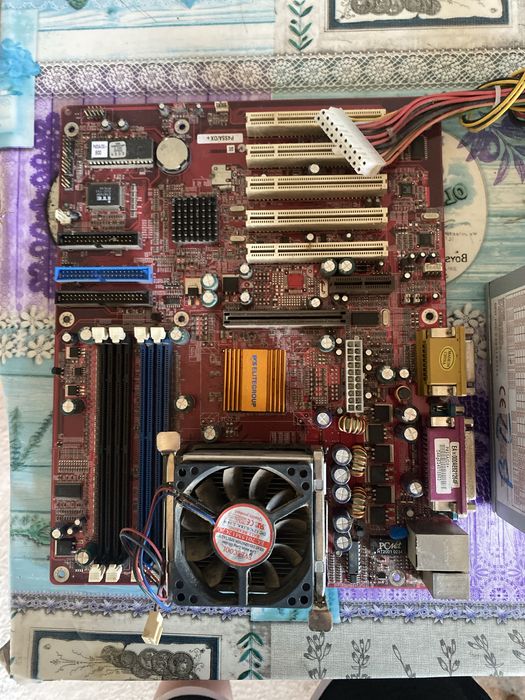 piese pc anii 2000
