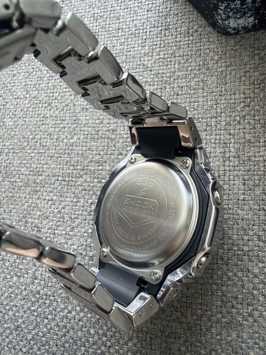 Casio G-Shock  GM-2100