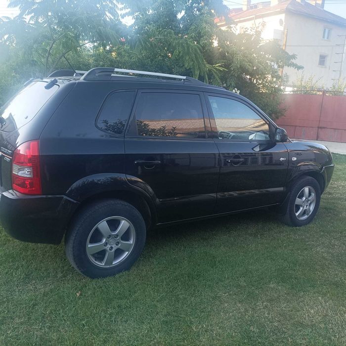 HYUNDAI Tucson 4WD 2007 2.0CRDi 140 CP E4 4x4 6 trepte AC Alcantara Navi, recent adus Italia