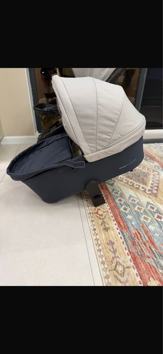 Продам каляску детскую.