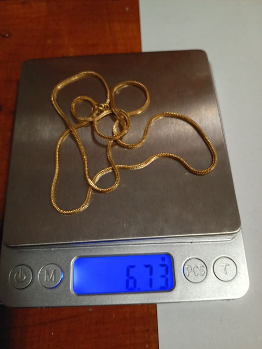 Vând aur 18k  colier, lanț, brățara, cercei, lănțișor 550 lei/gram