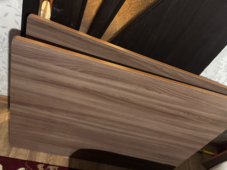 Продам столлллло