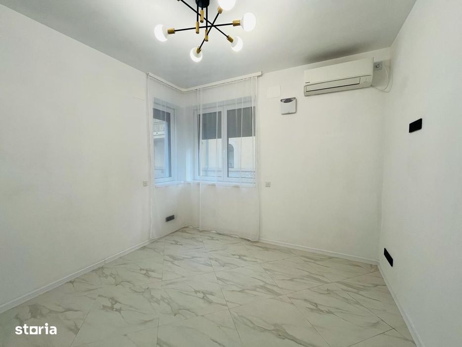 Duplex 5 camere ( Parter +Demisol) in Piata Romana
