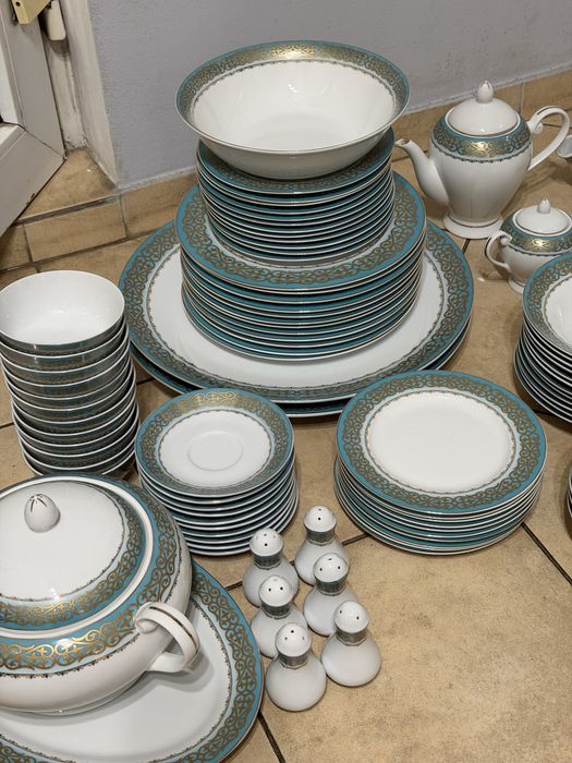 Продам сервиз на 12 человек (102 предмета)