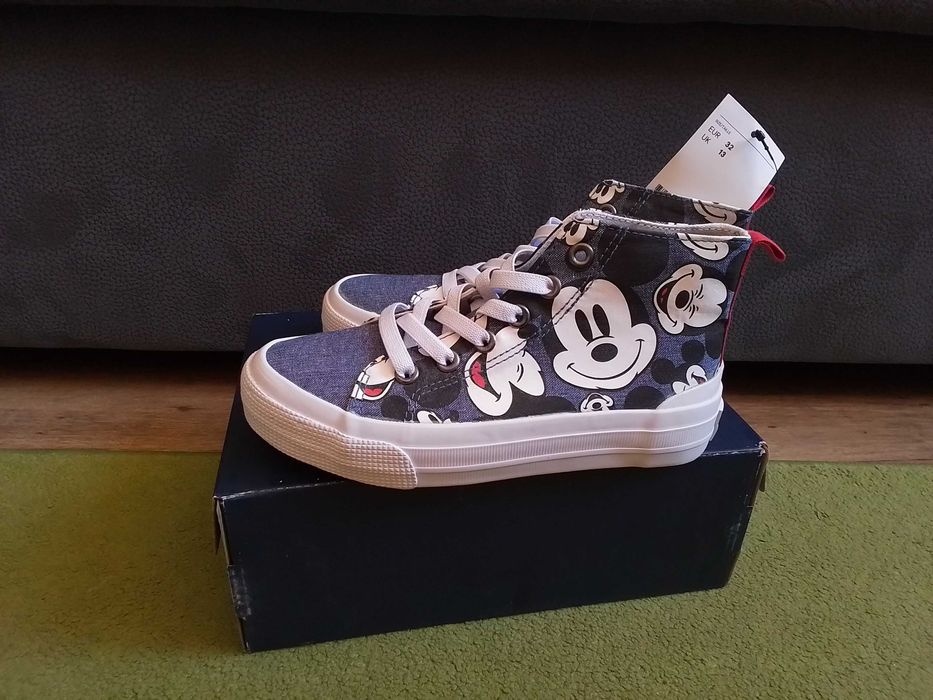 Маратонки Reebokи, Дънкови кецове H&M, ZARA