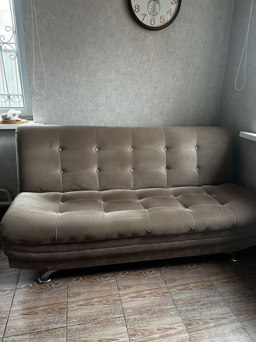 Продам диван и кресла