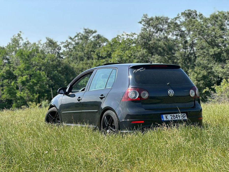 • Продавам Голф 5 2.0tdi 140кс BKD на ЧАСТИ (имам над 20 голфа) Golf v