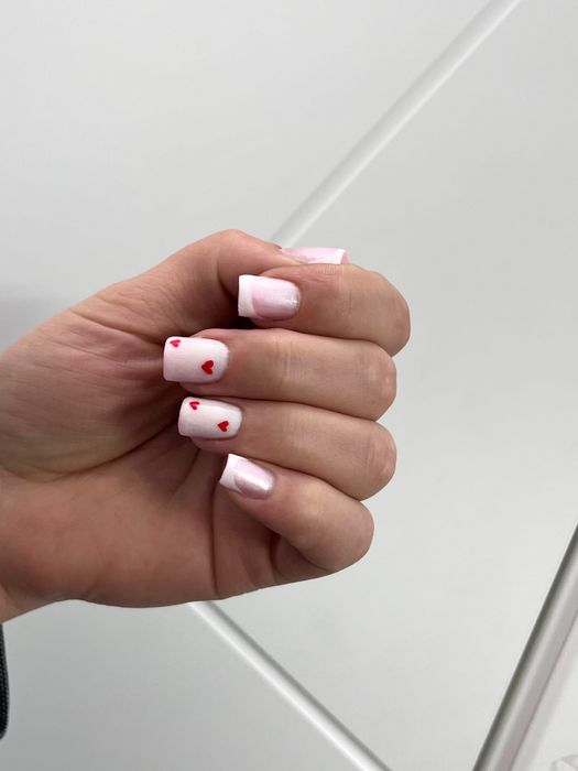 Manichiura Alba Iulia