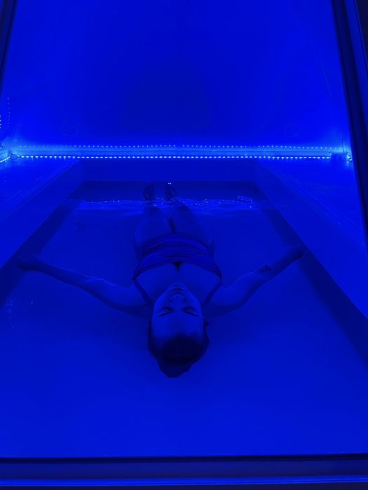 Incintă de plutire (float tank) second-hand