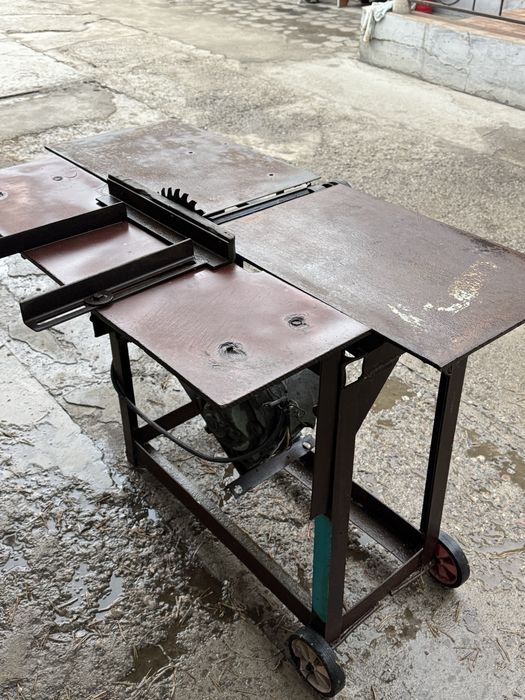 Продам циркулярку из ссср изготовленую на рем базе