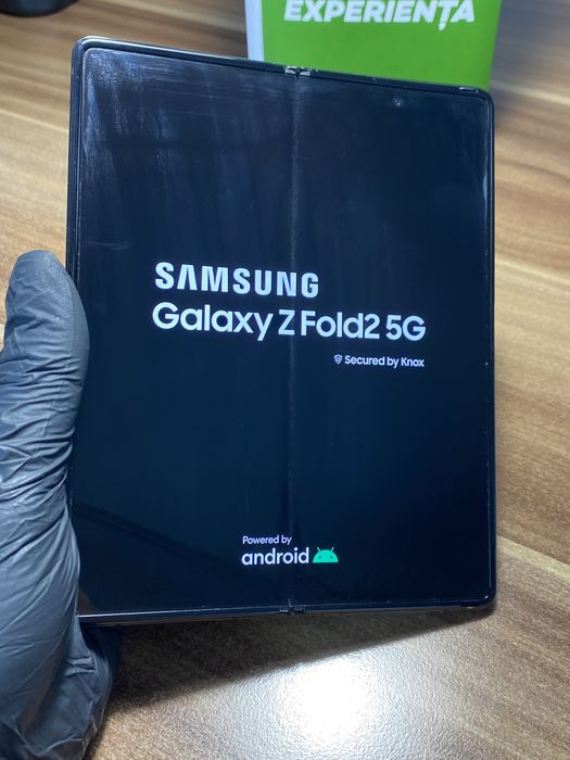 Samsung Galaxy Z Fold 2 5G / Garanție 14 zile / 256 Gb / Bun |