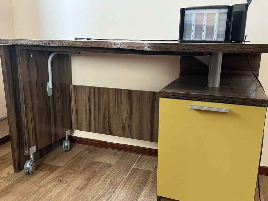 Письменный стол-трансформер с тумбой