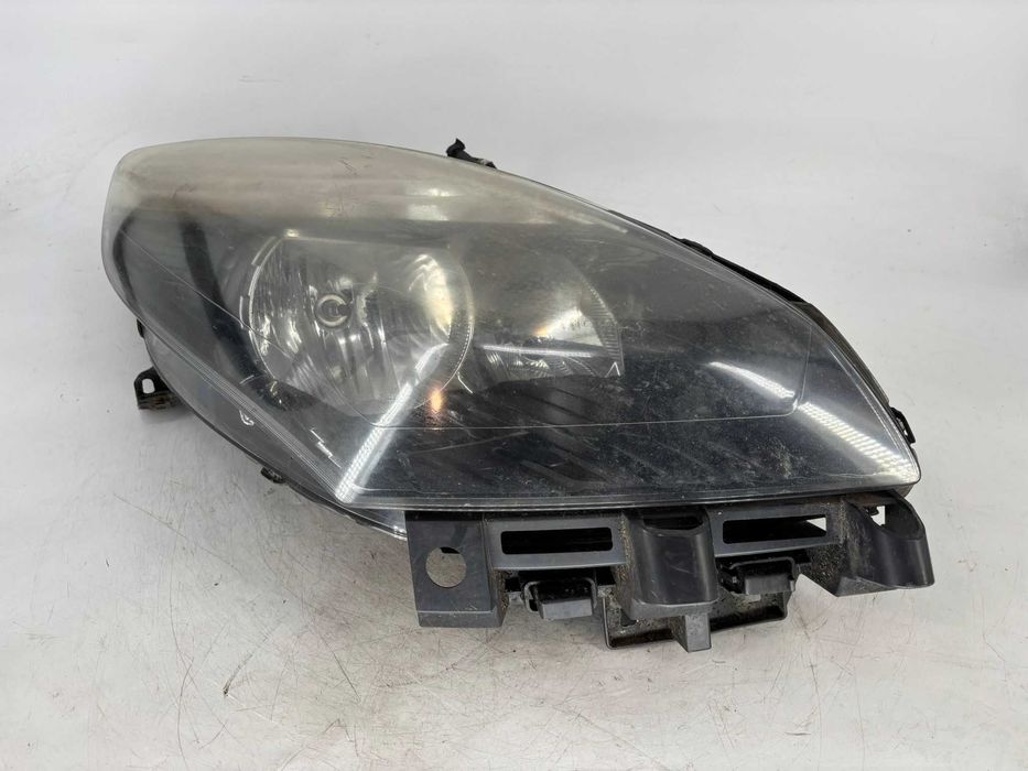 Far dreapta Renault Scenic 3 an 2010