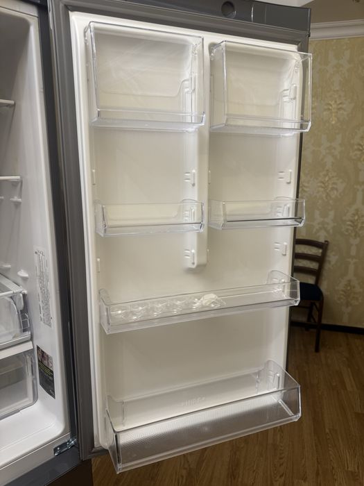 Продаётся холодильник Ariston