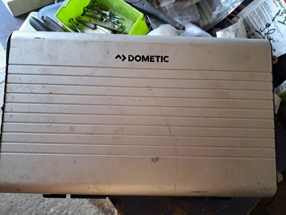 Vand invertor 12v-220v 1000w, 24v-220v 2000w