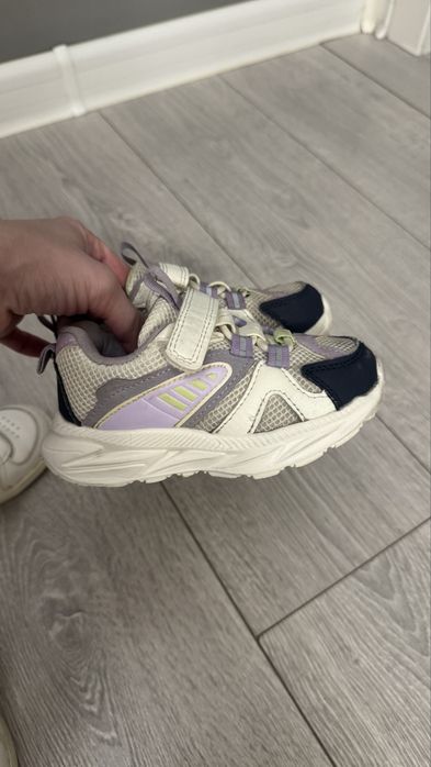 Кроссовки Zara 24 размер