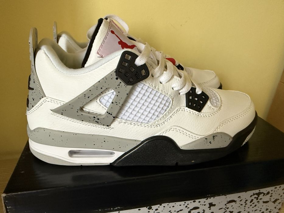 Jordan 4 White Cement marimea 38, 39, 41, 42, 43, 44, 45, 46
