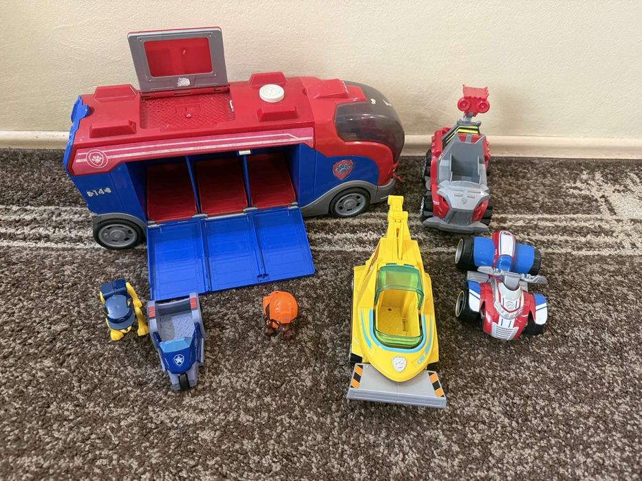 Детски играчки Камиона/База+ други  на Пес Патръл/Paw Patrol