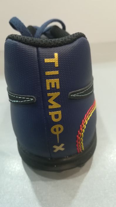 Nike Tiempo X N38/24sm.Детски футболни стоножки.Нови.Оригинал.