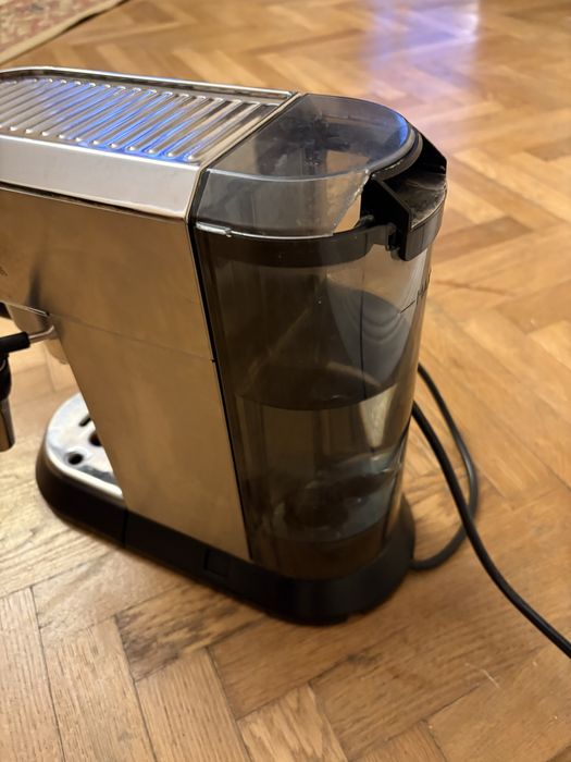 Espressor De’Longhi dedica style