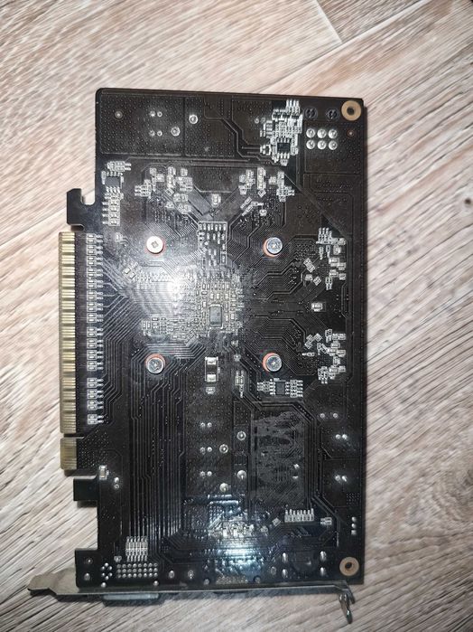 Продам видеокарту gtx650ti