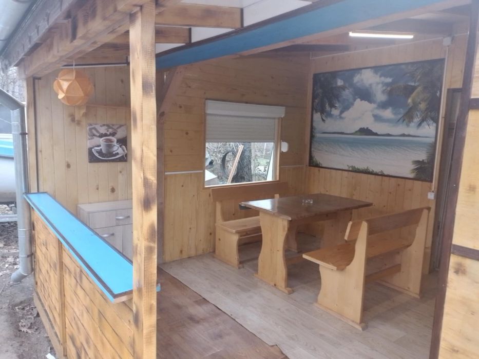 Каравана обзаведена