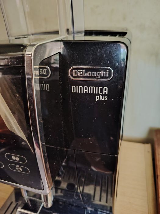Автоматична кафемашина Делонги Динамика Плюс