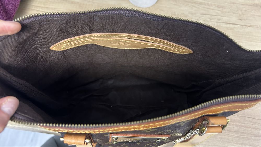 Чанта Louis Vuitton