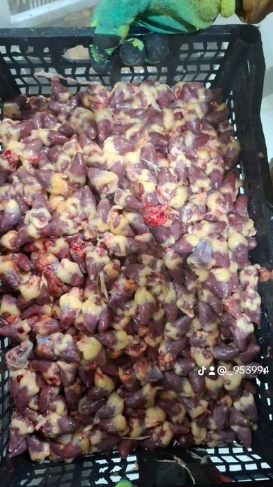 В продаже куриные сердечки