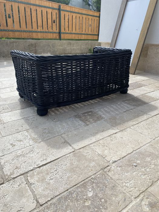 Coș culcuș din răchită pentru caine / băncuță de gradina pentru copii