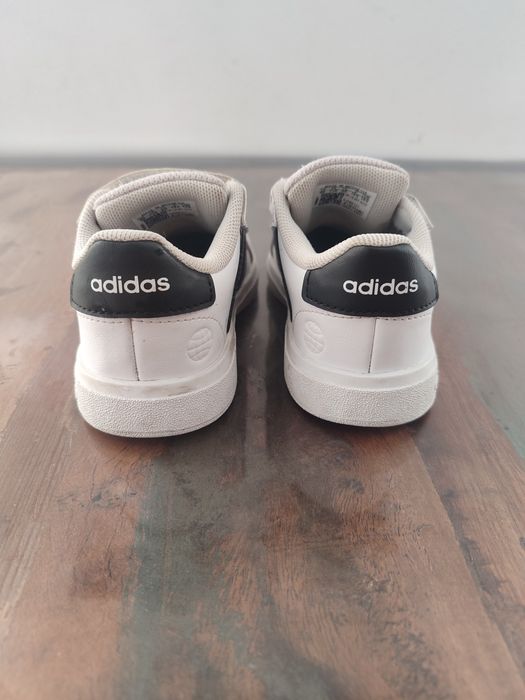 Маратонки Adidas Grand Court