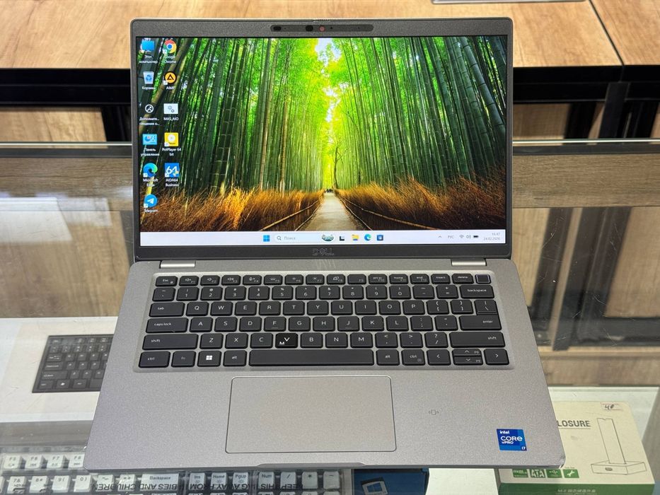DELL noutbuk intel core i7 11-gn  16/256 gb