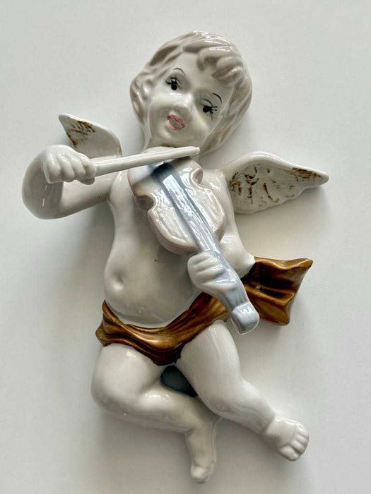 Винтидж порцеланова фигурка за окачване на стена