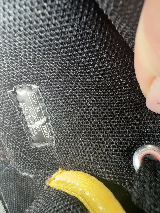 Кроссовки zara 34 размера