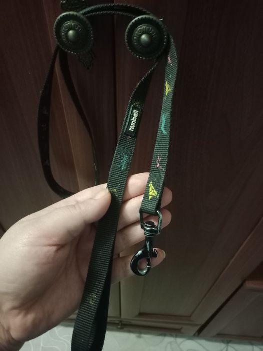 Продам поводок с вертлюгом