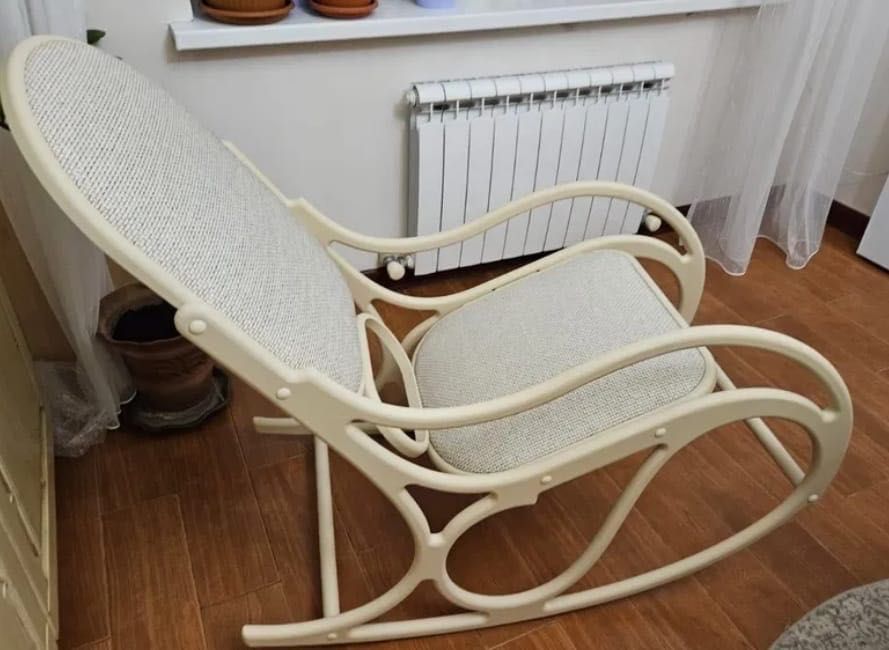 Продам кресло качалку