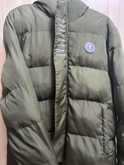 Продавам яке Trapstar