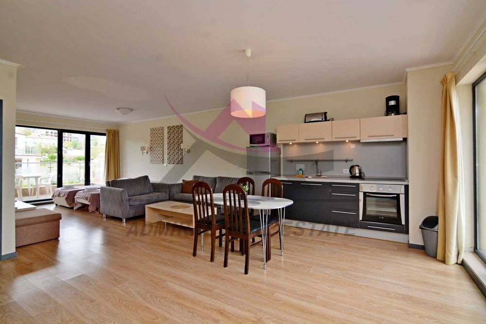 Продава се Двустаен апартамент в Варна, Левски - 100 кв.м за 900 €/кв.м - Снимка #1