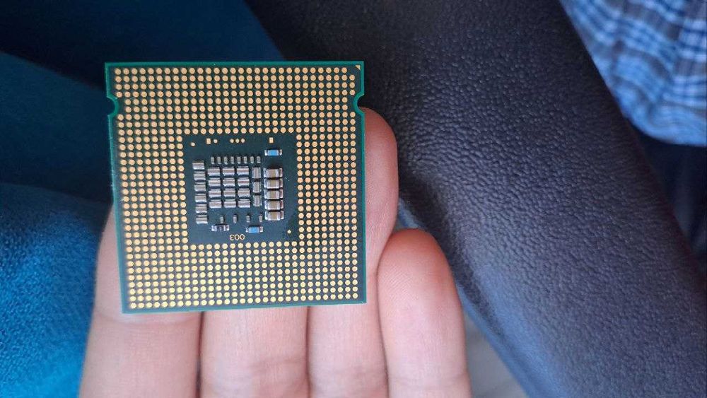 Intel  E5200, 2.50 GHz, 775 socket