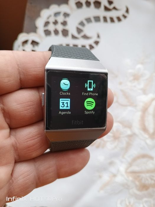Fitbit Ionic ca nou