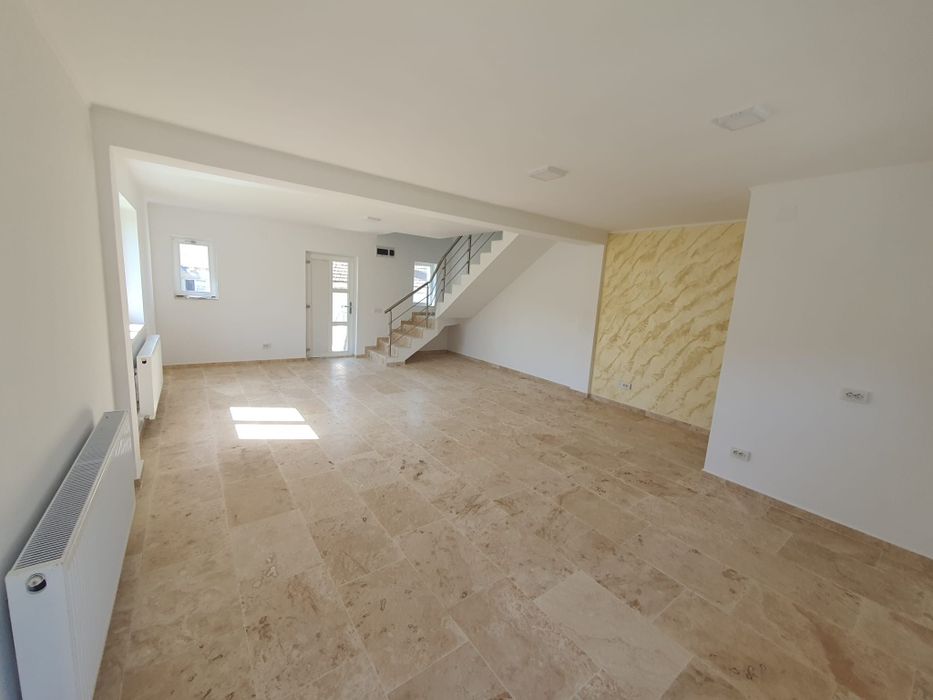 Casă nouă la cheie Curtea de Argeș  proprietar
