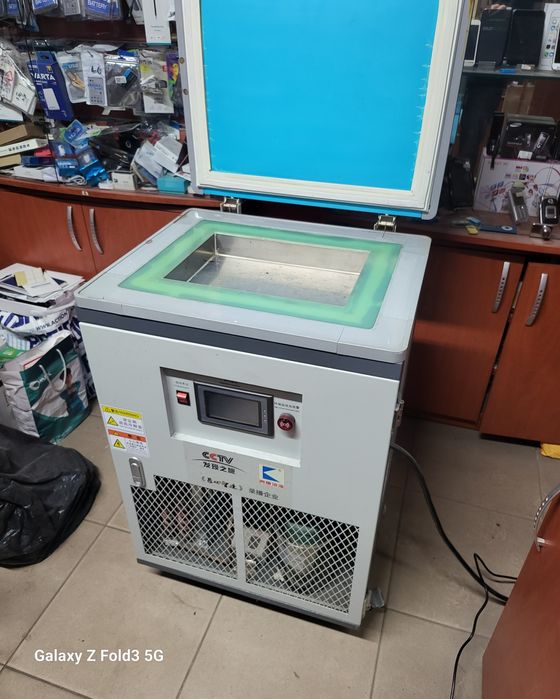 Машина за замразяване на дисплей минус 200 градуса .