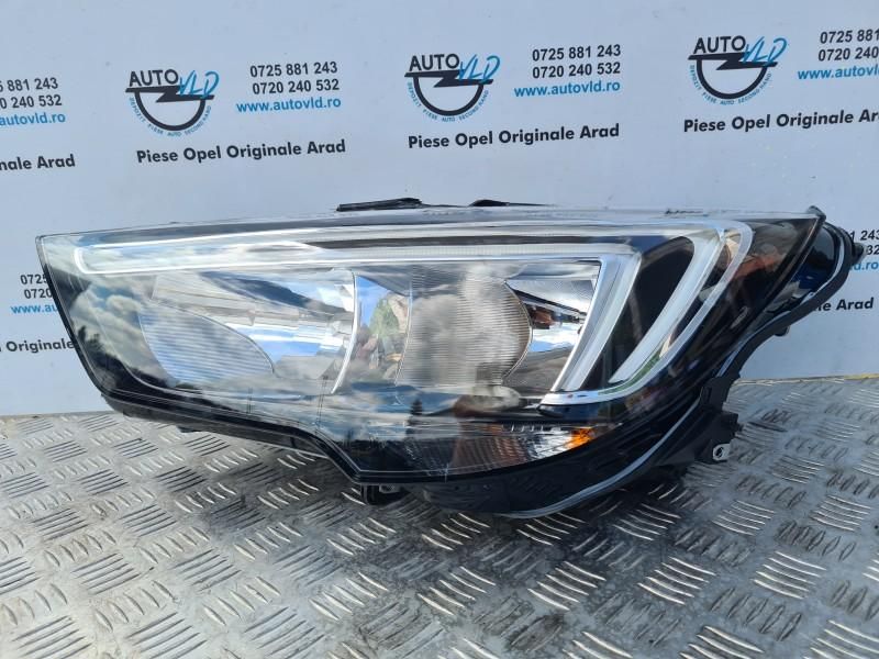 Far stanga LED si halogen cu modul Opel Crossland X
