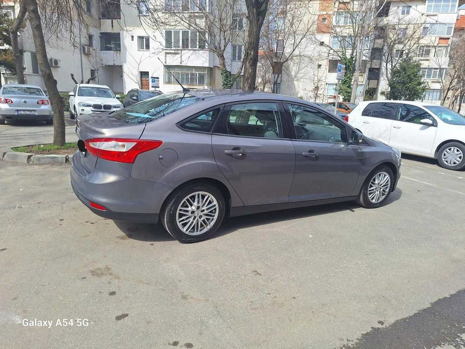 FORD Focus 2013 — imagine 3