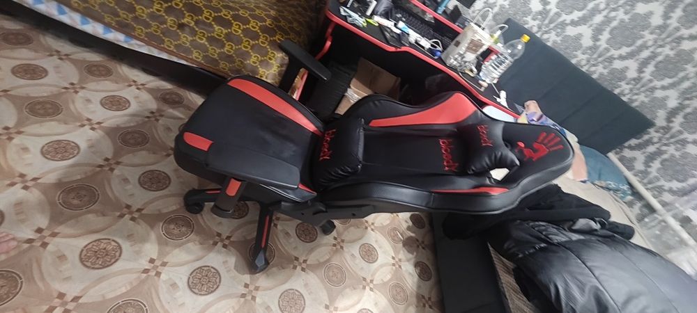 Кресло геймерское dloody